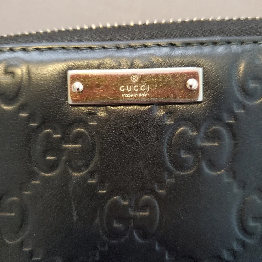 Gucci Black Gucci Signature Zip Wallet - Picture 2 of 16